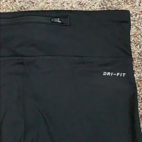 Nike Dri-Fit crop leggings, small - Picture 6 of 9